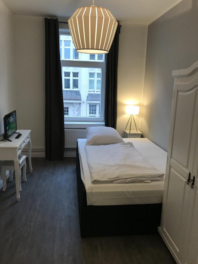 Hotel Fame Am Hauptbahnhof Hamburg Dış mekan fotoğraf